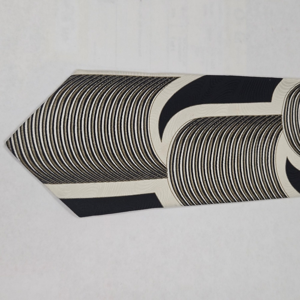 Bachrach Mens Silk Tie Black Cream Geometric Abstract Made in Italy 4 Inch Wide